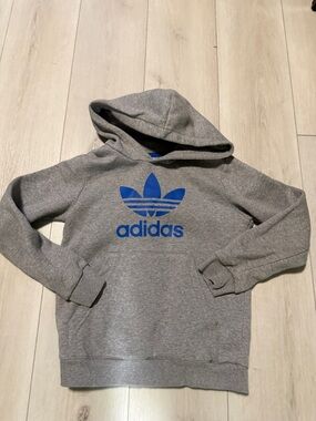 Adidas Kids Gray Pullover Hoodie with Blue Trefoil (tag torn)